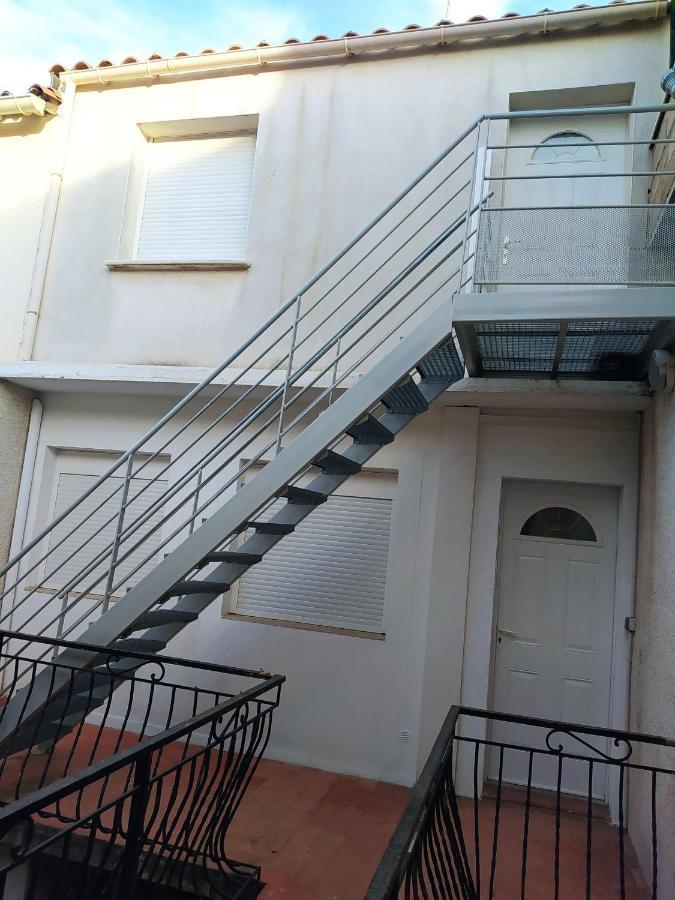 Appartement Centre Ville A Deux Pas De La Plage Le Grau-du-Roi Exterior foto